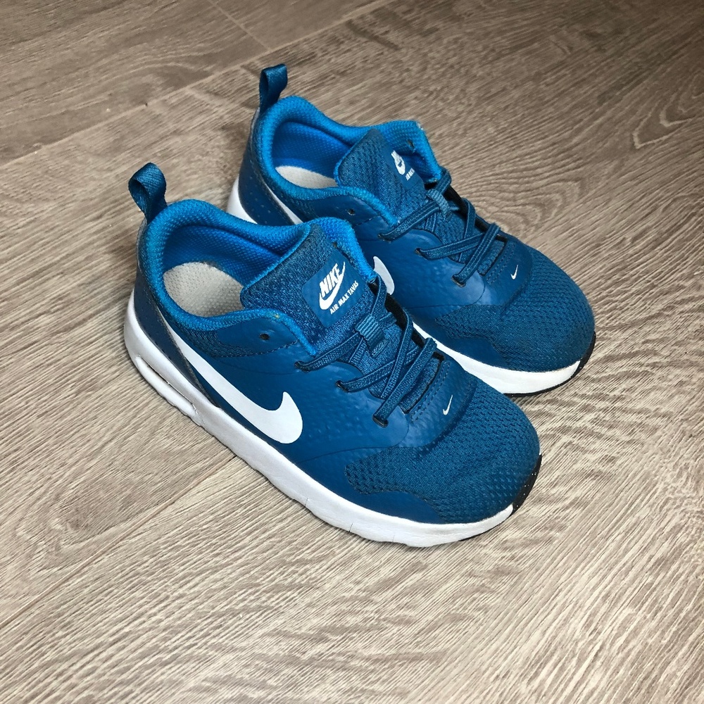 Nike Sneakers - Boys 10C